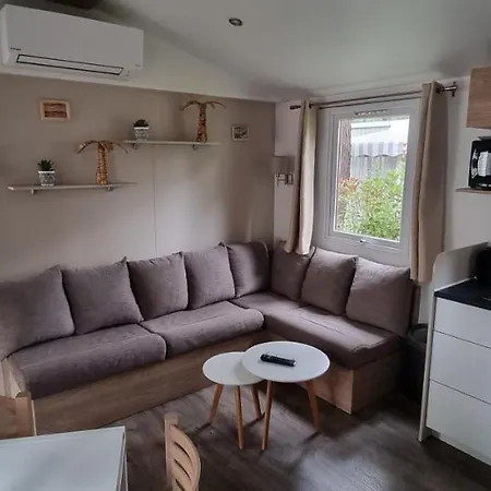 Kemp Mobil 708 Chez Eric Et Valerie, Calme Et Ombrage.